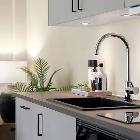 Stylish Easy-access Ground Floor For 4