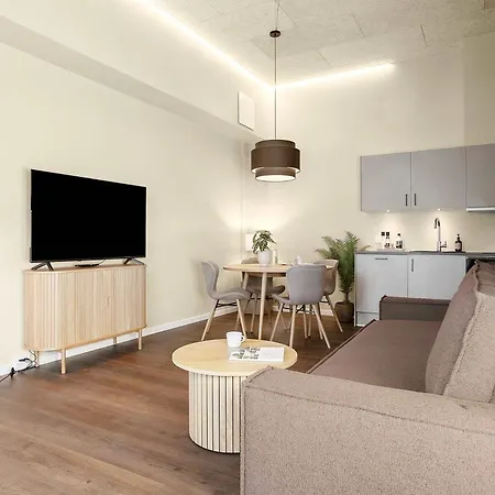 Stylish Easy-access Ground Floor For 4 Lejlighed