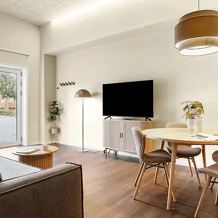 Lejlighed Stylish Easy-access Ground Floor For 4
