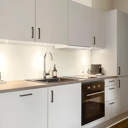 Stylish Easy-access Ground Floor For 4