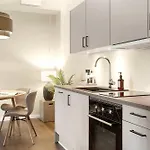 アパート Stylish Easy-access Ground Floor For 4 オールフス