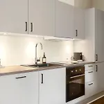 Stylish Easy-access Ground Floor For 4